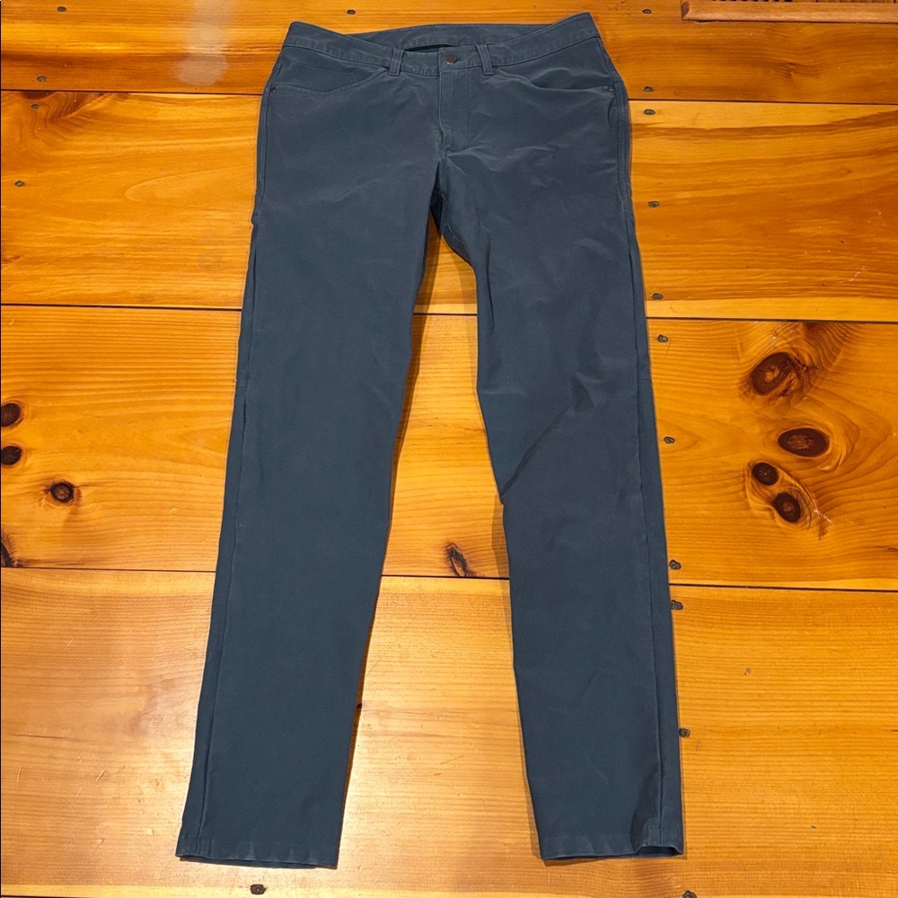 lululemon athletica Men's Dark Gray Slim Pants